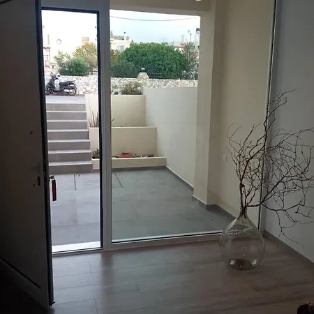 διαμέρισμα 90 τμ σε μικρό συγκρότημα *